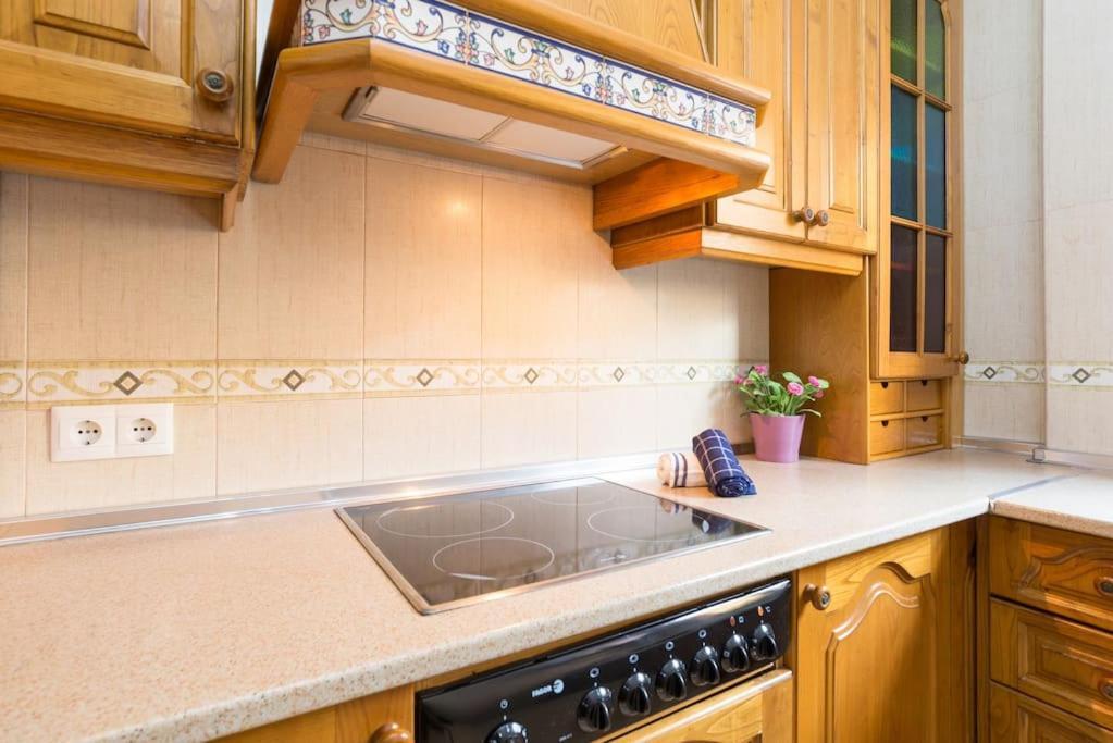Lejlighed Bright, Quiet And Ground Floor In The Center *